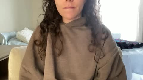 maddyhasyummypussy online show from March 22, 2:45 pm