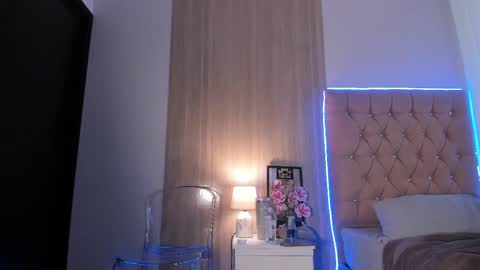 Maddyluxe online show from April 3, 9:24 pm