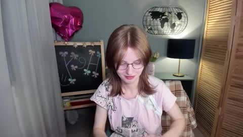 madelaines online show from November 12, 10:57 am