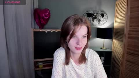 madelaines online show from October 12, 10:39 am