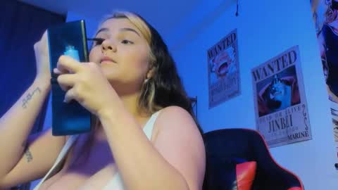 Snapshot of madeleine_love21 chatting on October 13, 2:14 am Madeleine  online show from October 13, 2:14 am