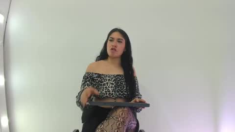 Snapshot of madeleine_w chatting on March 10, 8:45 pm Madeleine online show from March 10, 8:45 pm