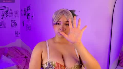 Madeline  online show from December 3, 3:31 am