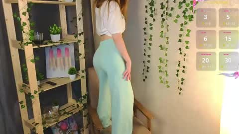 Hey Hey my name Victoria online show from May 7, 5:38 pm