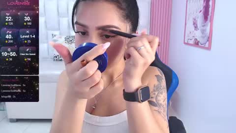 Snapshot of madhison_klain_s chatting on March 4, 8:27 pm Madhison online show from March 4, 8:27 pm