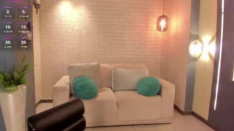 Snapshot of madisoncollinsx chatting on October 12, 8:00 pm Maddi Collins online show from October 12, 8:00 pm