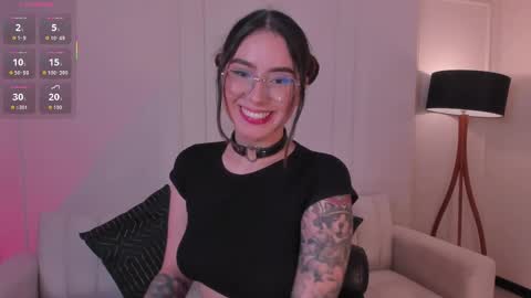 Snapshot of madisoncollinsx chatting on September 8, 9:03 pm Maddi Collins online show from September 8, 9:03 pm