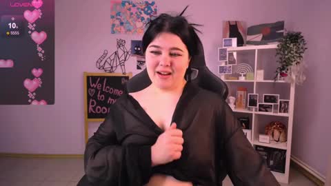 madisonmongomery online show from December 11, 3:05 pm