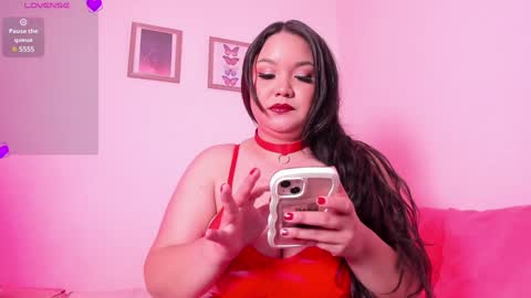 Snapshot of madisoon_lee chatting on January 17, 8:22 pm Madieson Lee online show from January 17, 8:22 pm