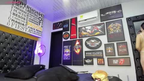 Snapshot of madisson7 chatting on March 7, 12:01 pm Madisson online show from March 7, 12:01 pm