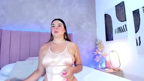 Snapshot of mady_james chatting on January 9, 8:11 pm Mady James online show from January 9, 8:11 pm