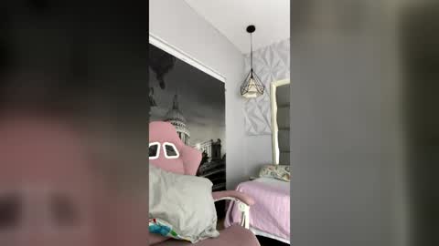 MADY online show from July 27, 2:58 pm