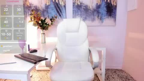 madydoll_1 online show from July 28, 9:03 pm