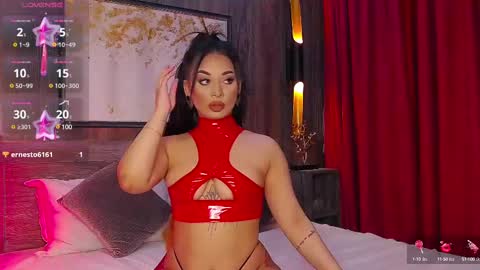 Snapshot of madyluxx chatting on February 21, 8:16 pm MadyLuxx online show from February 21, 8:16 pm
