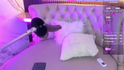 Mae online show from November 21, 3:41 am