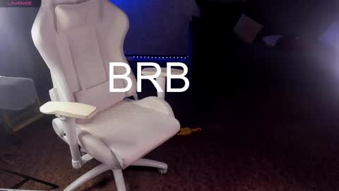 Maevee online show from February 10, 9:47 am