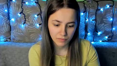 Maggie online show from March 26, 3:08 am