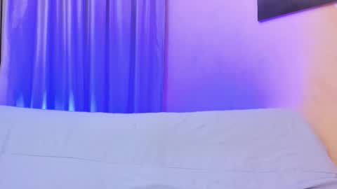 Snapshot of magic_axa_graham chatting on October 21, 8:46 pm My name is magic axa grahamDont forget to follow me IG online show from October 21, 8:46 pm