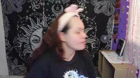 Claire online show from June 1, 9:38 pm