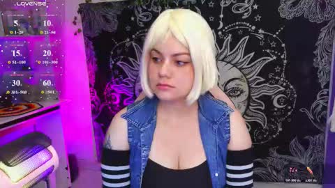 Claire online show from February 6, 11:41 pm