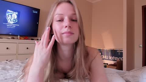 Alice  online show from March 23, 12:11 pm