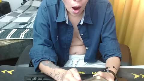 Jade online show from June 2, 2:40 pm