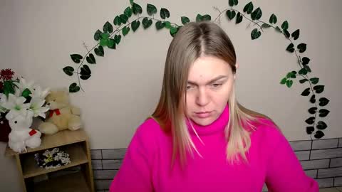 Snapshot of magic_katarina_ chatting on December 3, 8:25 am magic_katarina_ online show from December 3, 8:25 am