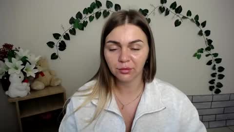 Snapshot of magic_katarina_ chatting on October 7, 7:02 am magic_katarina_ online show from October 7, 7:02 am