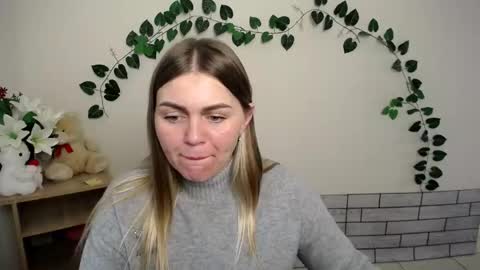 Snapshot of magic_katarina_ chatting on October 16, 7:44 am magic_katarina_ online show from October 16, 7:44 am