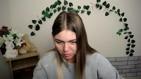 Snapshot of magic_katarina_ chatting on October 15, 7:33 am magic_katarina_ online show from October 15, 7:33 am