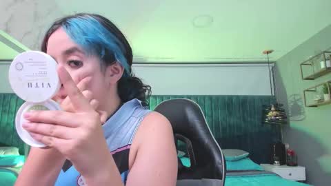 S  online show from October 13, 7:38 pm