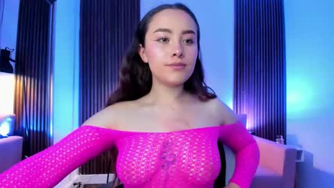 Vera  online show from February 18, 3:33 pm