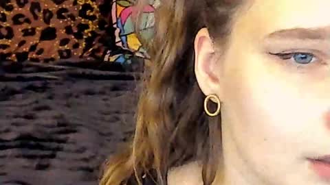 Emily online show from December 2, 1:46 pm