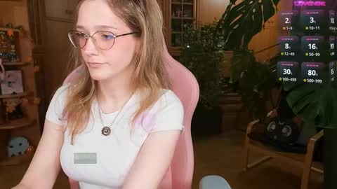 Nicole online show from October 21, 8:57 pm