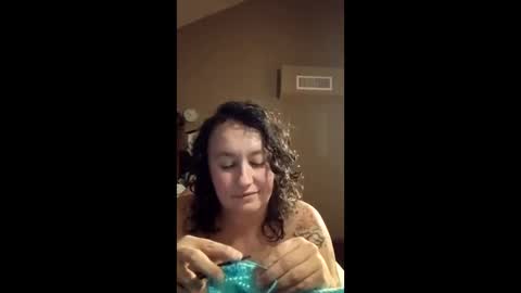 magsmarsh13 online show from December 19, 4:59 am