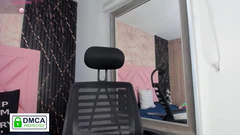 maia__bianchi online show from December 3, 1:46 pm