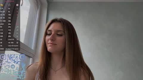 M I A online show from April 4, 1:43 pm