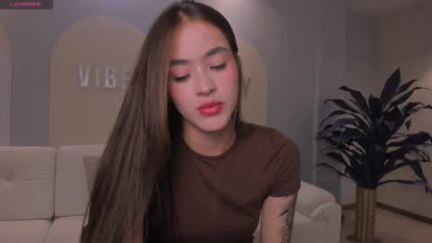  Maia  online show from February 3, 6:45 pm