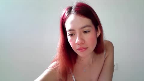 Snapshot of maiarosse_ chatting on January 15, 2:35 pm MaiaRosse online show from January 15, 2:35 pm