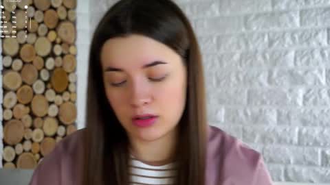 Lucy online show from December 5, 2:11 am