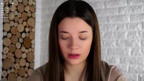 Lucy online show from October 16, 2:03 am