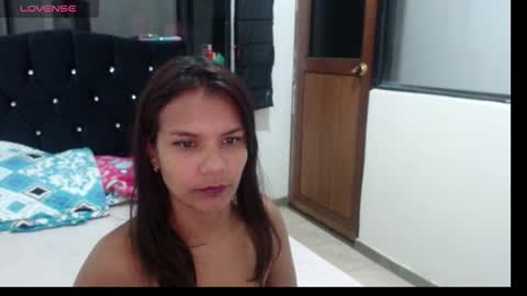 Snapshot of maidy_19 chatting on October 10, 10:36 pm maidy_19 online show from October 10, 10:36 pm