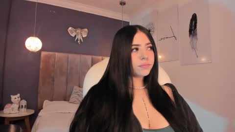 Snapshot of maiiitee_ chatting on February 26, 1:32 pm Mait online show from February 26, 1:32 pm