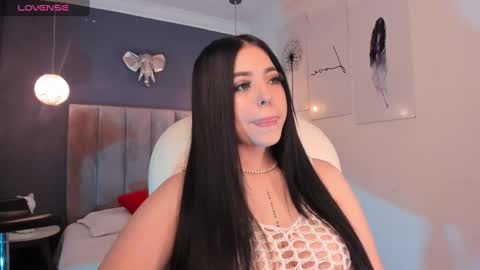 Snapshot of maiiitee_ chatting on February 11, 2:24 pm Mait online show from February 11, 2:24 pm