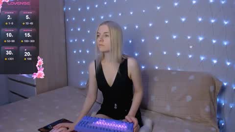 Your kitty online show from November 19, 4:18 pm