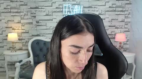 Snapshot of maily_a_ chatting on October 3, 3:22 am Maily online show from October 3, 3:22 am
