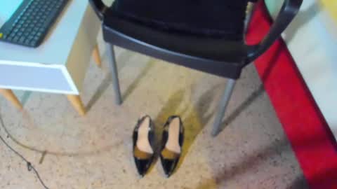 Snapshot of maise_hill1 chatting on October 2, 4:01 pm MAISE online show from October 2, 4:01 pm