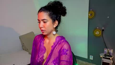   Lauu online show from February 16, 11:26 pm