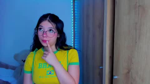 Snapshot of majo_gallego chatting on October 1, 4:06 am majito online show from October 1, 4:06 am