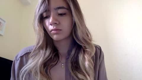 majo_gomezz online show from June 3, 4:12 pm